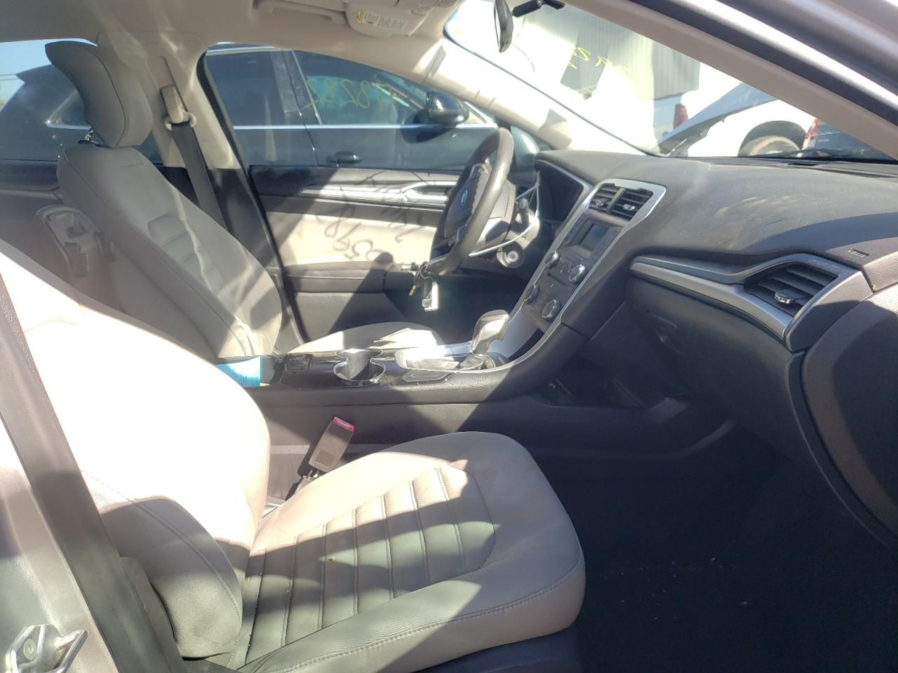 Photo 5 from auction – 2014 FORD FUSION S with VIN 3FA6P0G74ER244014