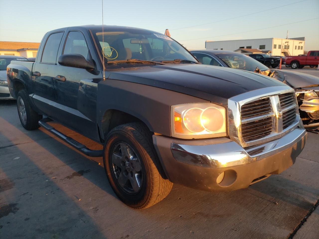 DODGE DAKOTA QUA 2005 with VIN 1D7HE48N45S304123 - Photo from auction