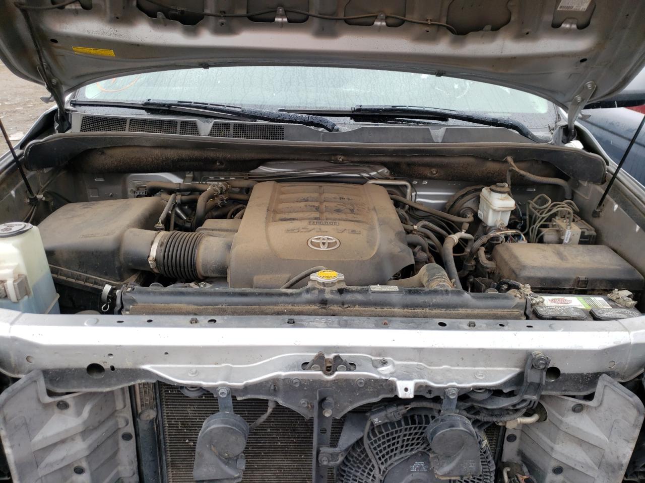 Photo 7 from auction – 2011 TOYOTA SEQUOIA SR with VIN 5TDBY5G1XBS049851