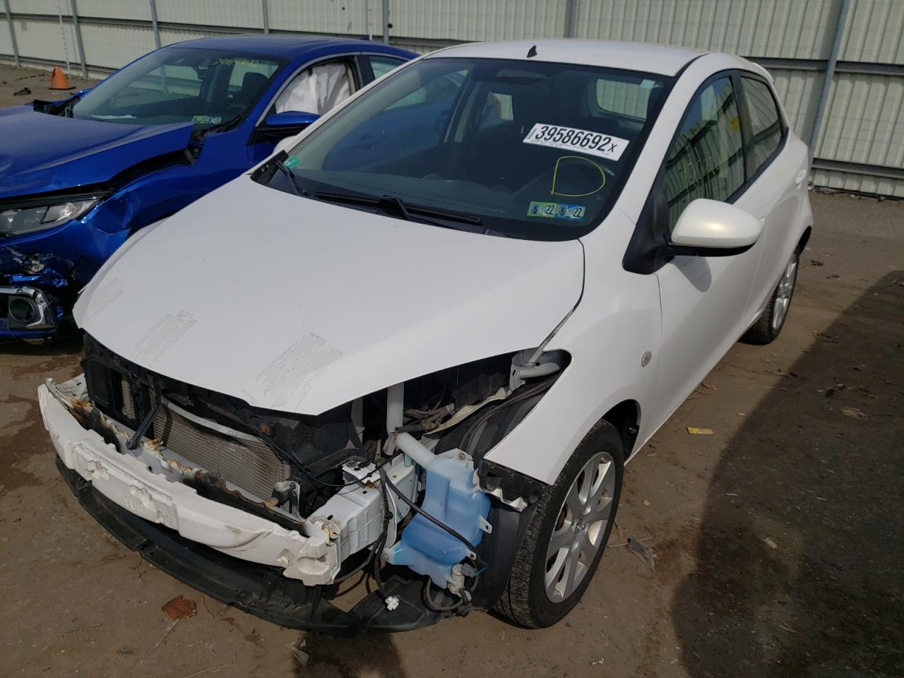 Photo 2 from auction – 2012 MAZDA MAZDA2 with VIN JM1DE1LZ4C0139491