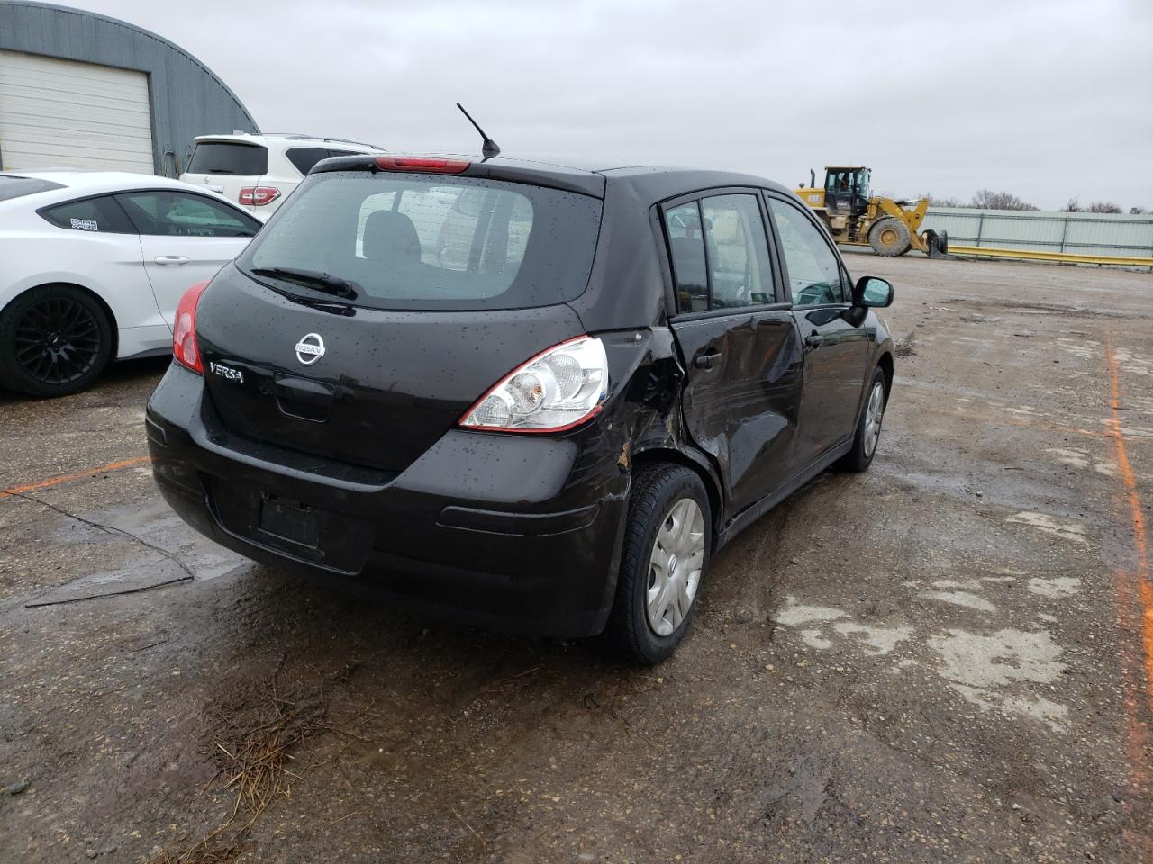 Photo 4 from auction – 2011 NISSAN VERSA S with VIN 3N1BC1CP3BL359947