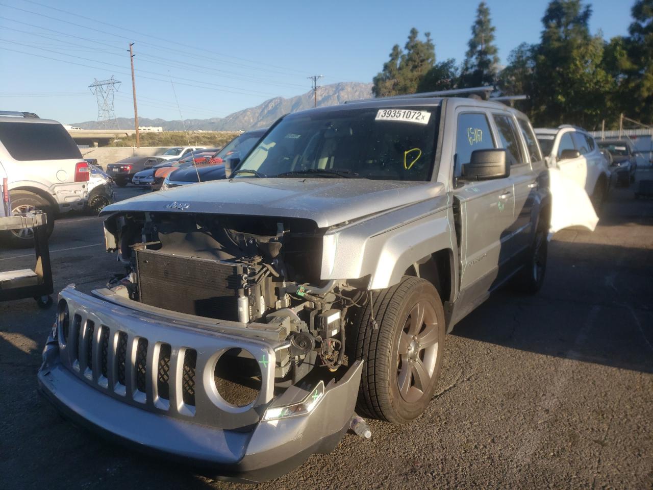 Photo 2 from auction – 2015 JEEP PATRIOT LA with VIN 1C4NJPFA4FD126181