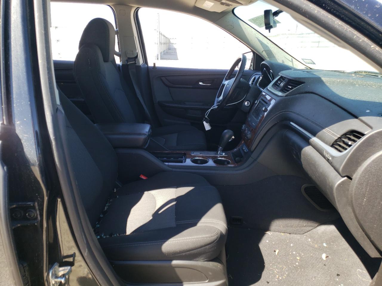 Photo 5 from auction – 2014 CHEVROLET TRAVERSE L with VIN 1GNKRGKD1EJ337941