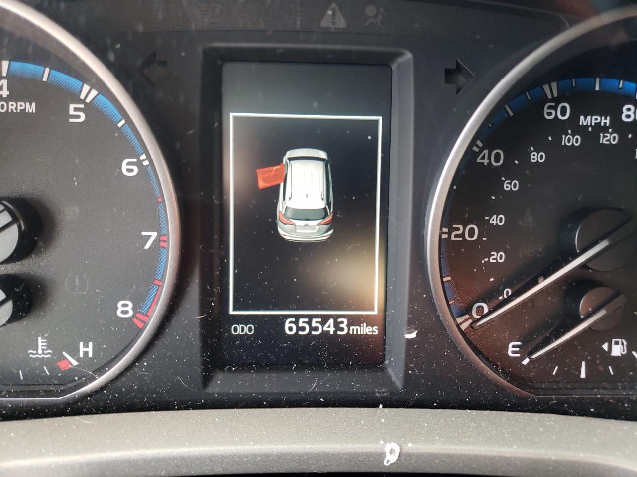 Photo 8 from auction – 2017 TOYOTA RAV4 LE with VIN 2T3BFREV7HW541697