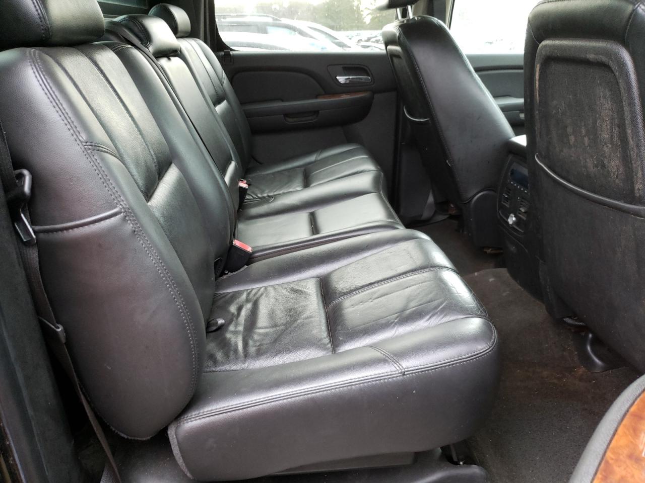 Photo 6 from auction – 2007 CHEVROLET AVALANCHE with VIN 3GNEC12097G303453