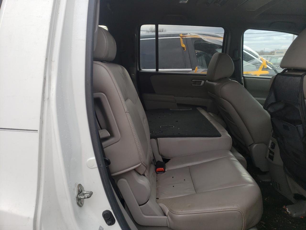 Photo 6 from auction – 2010 HONDA PILOT EXL with VIN 5FNYF4H67AB040872