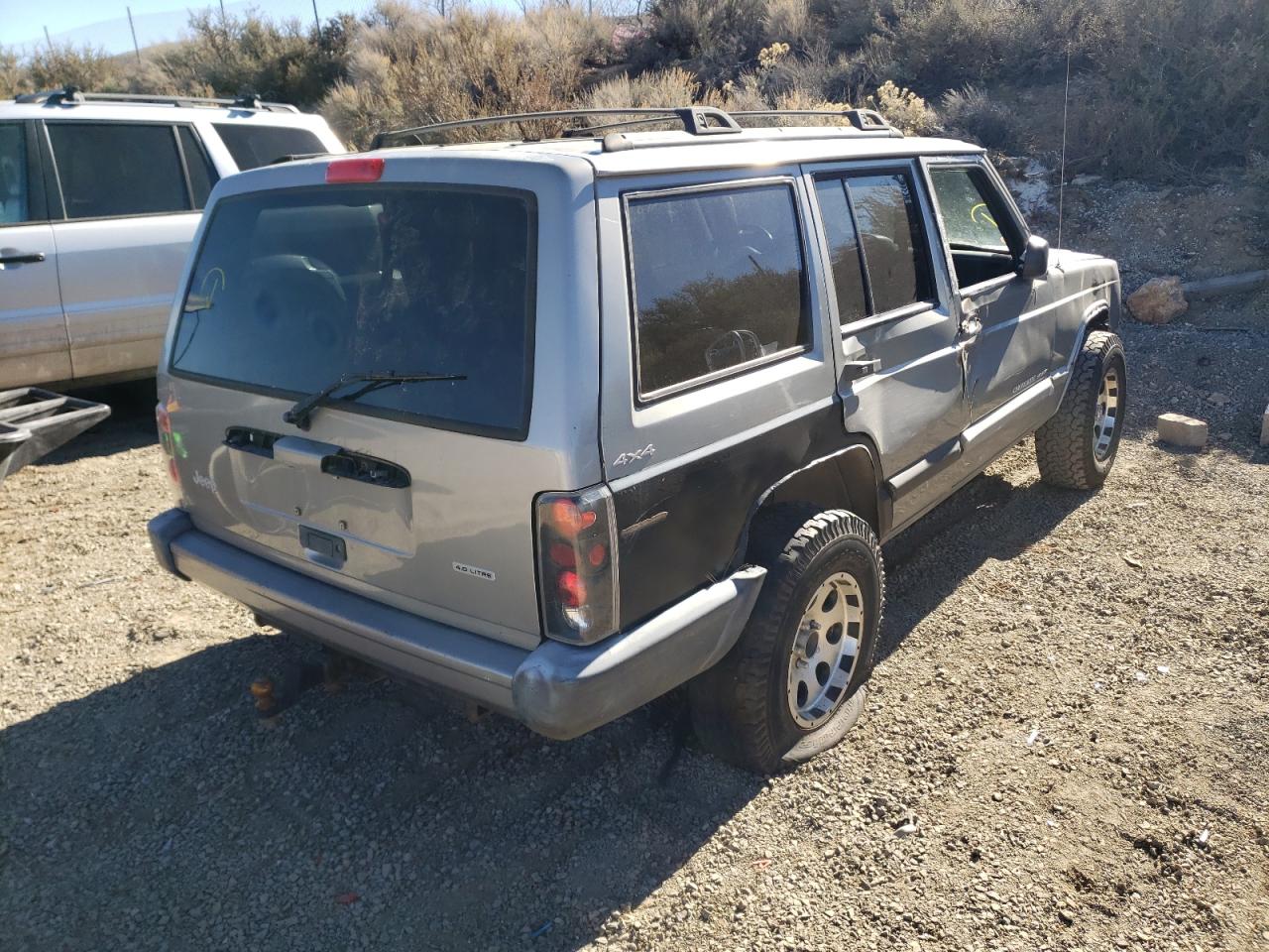 Photo 4 from auction – 2000 JEEP CHEROKEE S with VIN 1J4FF48S5YL148915