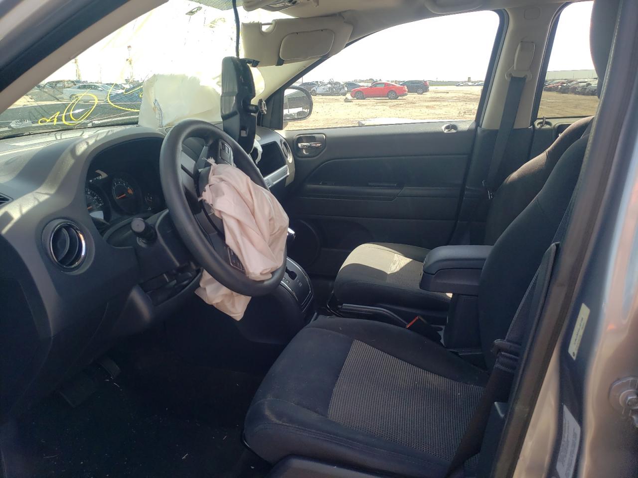 Photo 9 from auction – 2016 JEEP COMPASS SP with VIN 1C4NJCBAXGD621596