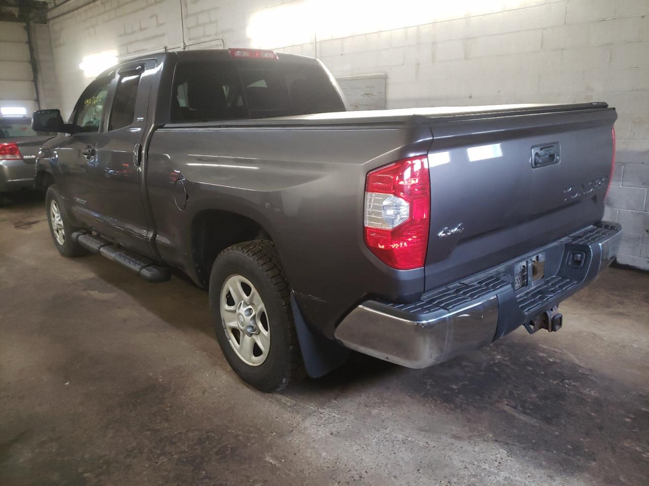 Photo 3 from auction – 2015 TOYOTA TUNDRA DOU with VIN 5TFUM5F13FX063838