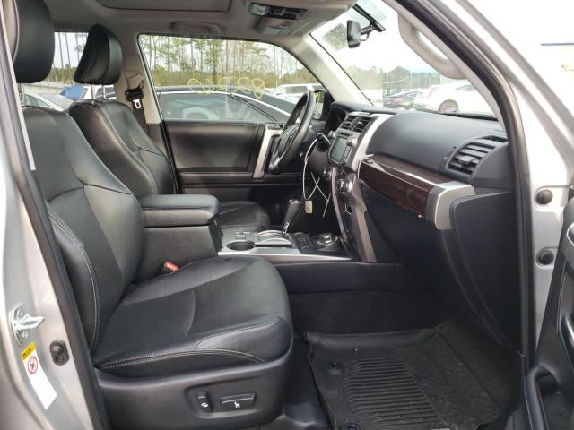 Photo 5 from auction – 2018 TOYOTA 4RUNNER SR with VIN JTEBU5JR5J5542895