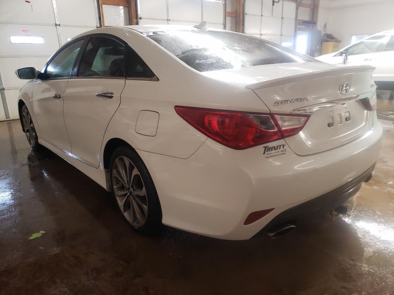 Photo 3 from auction – 2014 HYUNDAI SONATA SE with VIN 5NPEC4AB8EH850683