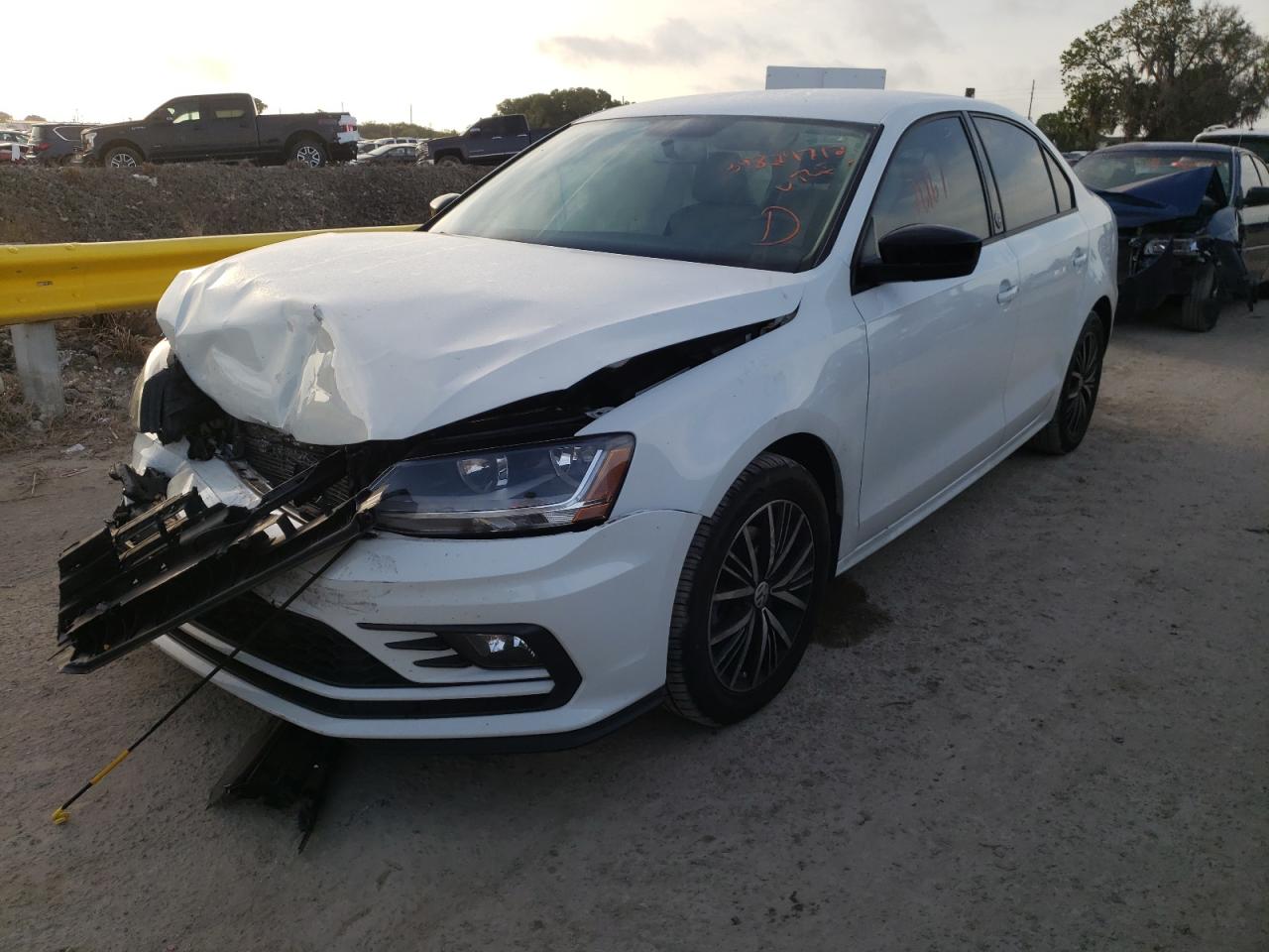 Photo 2 from auction – 2018 VOLKSWAGEN JETTA SE with VIN 3VWDB7AJ4JM224587