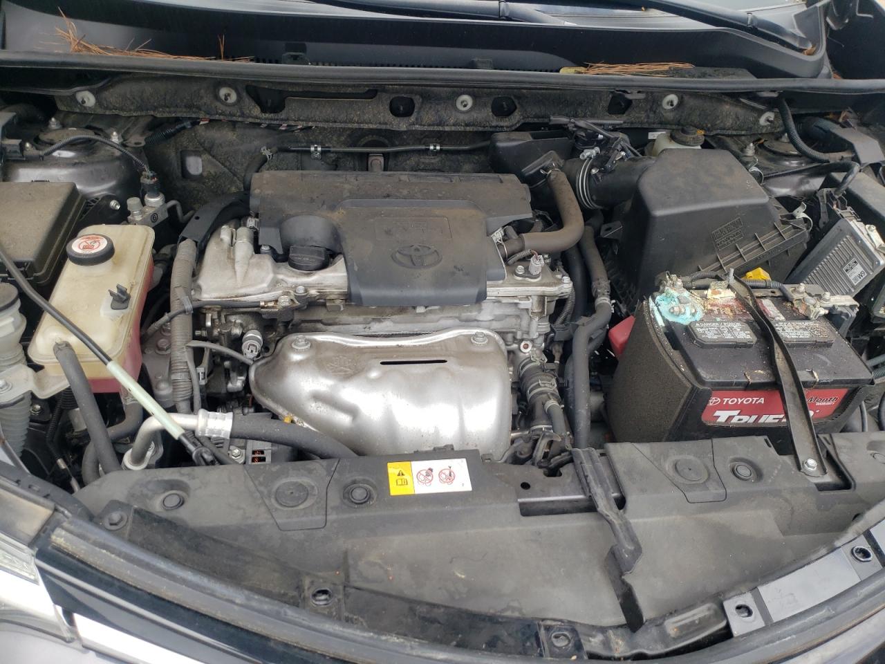 Photo 7 from auction – 2017 TOYOTA RAV4 LE with VIN JTMZFREVXHJ706378