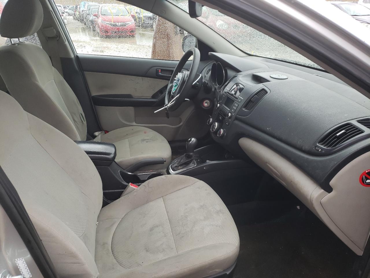 Photo 5 from auction – 2012 KIA FORTE EX with VIN KNAFU4A22C5505211