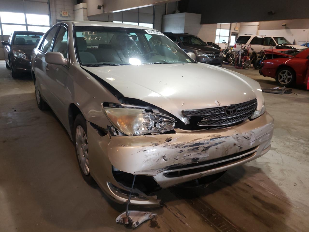 TOYOTA CAMRY LE 2003 with VIN 4T1BE30K43U687716 - Photo from auction