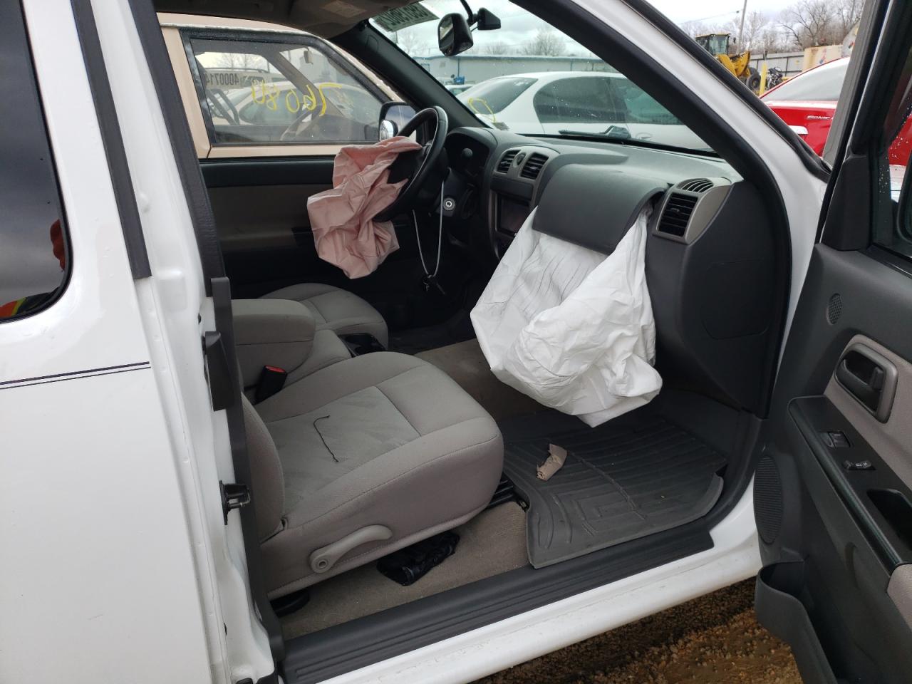 Photo 5 from auction – 2004 CHEVROLET COLORADO with VIN 1GCCS196048186473