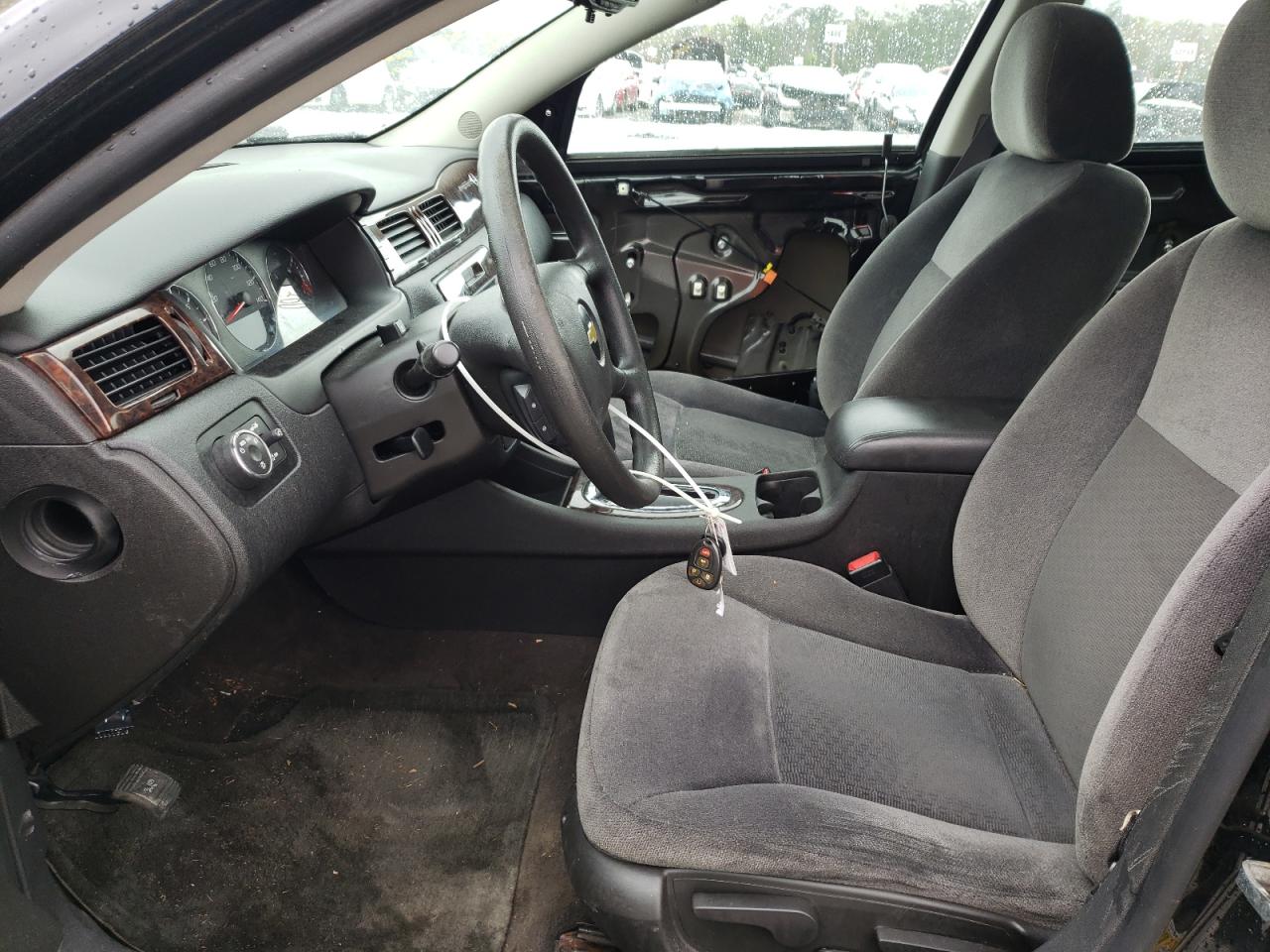 Photo 5 from auction – 2015 CHEVROLET IMPALA LIM with VIN 2G1WB5E34F1164412