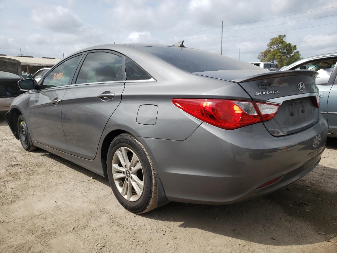 Photo 3 from auction – 2013 HYUNDAI SONATA GLS with VIN 5NPEB4AC7DH661064