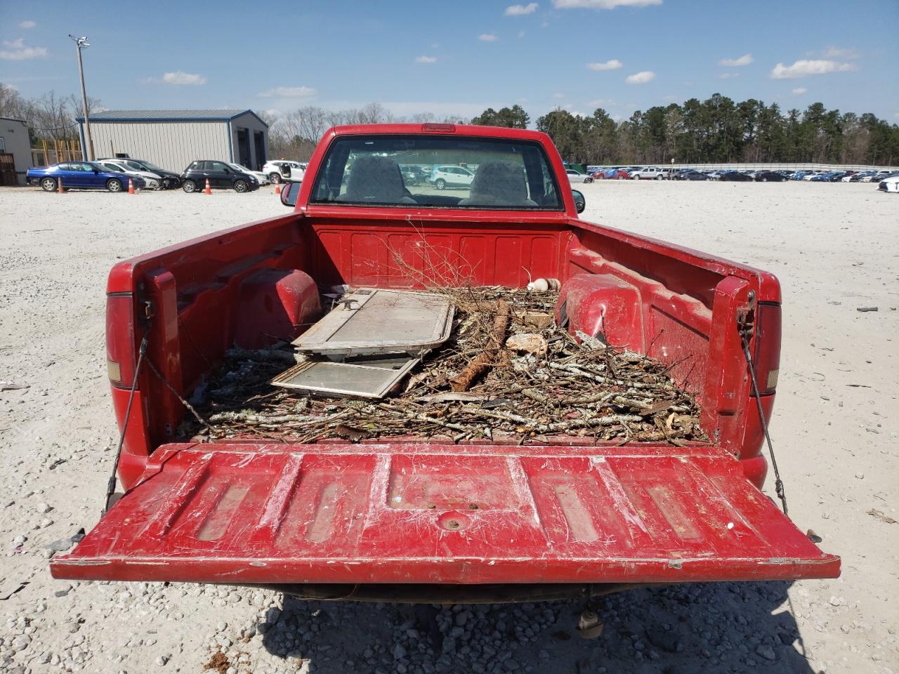 Photo 6 from auction – 2000 GMC SONOMA with VIN 1GTCS14W1YK121681