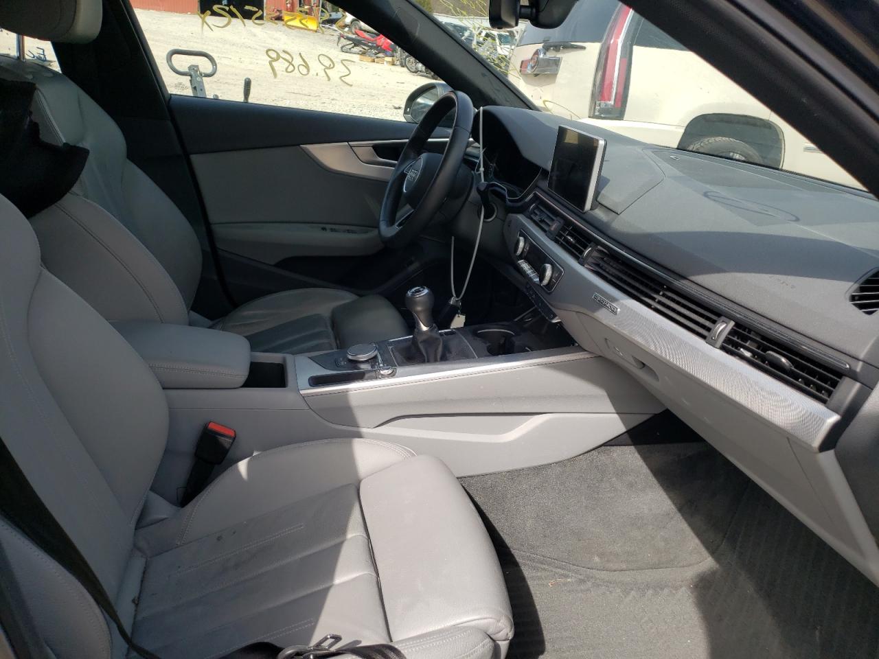 Photo 5 from auction – 2018 AUDI A4 PREMIUM with VIN WAUPNAF46JA144676