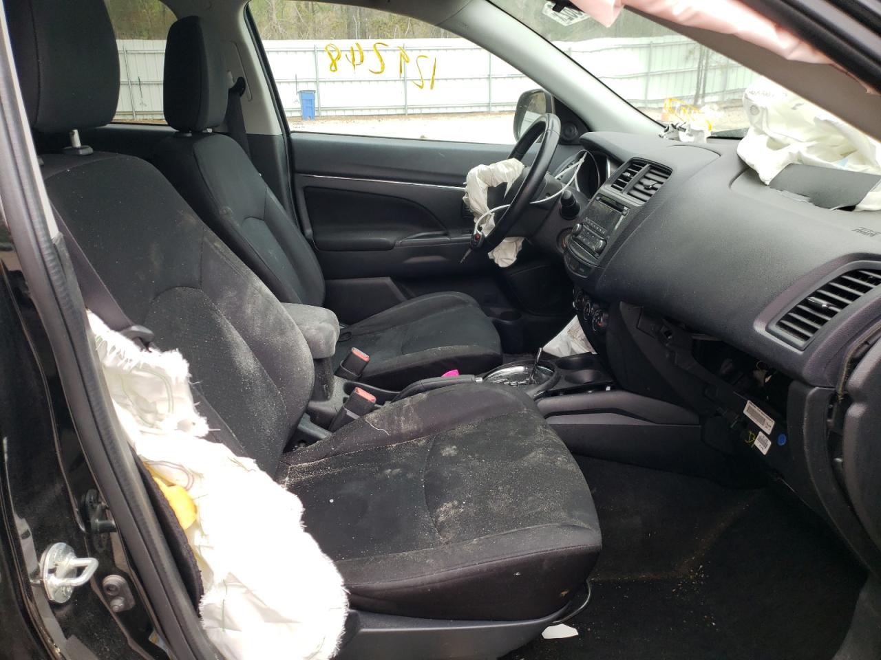 Photo 5 from auction – 2015 MITSUBISHI OUTLANDER with VIN 4A4AP3AW5FE062616