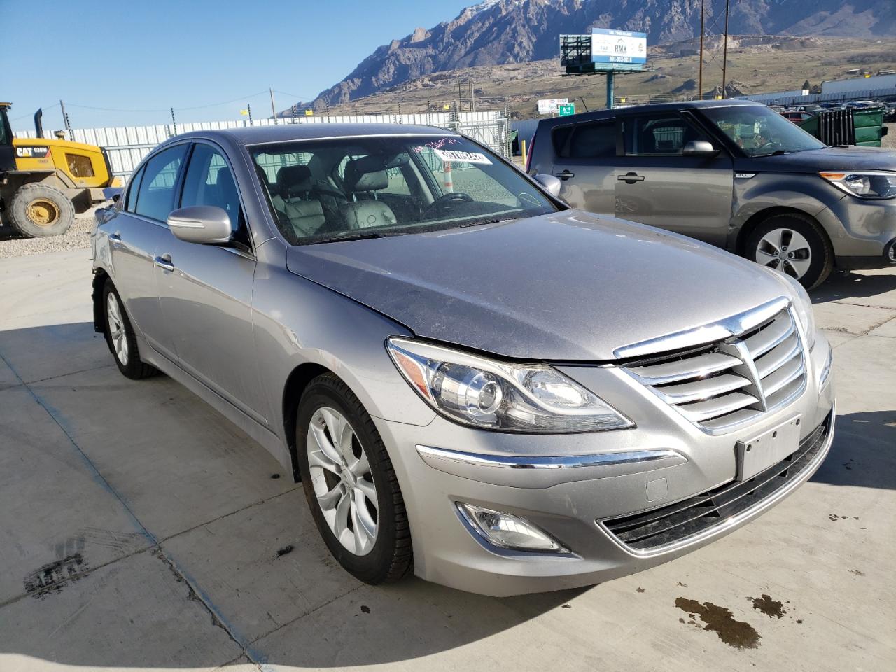 Photo 1 from auction – 2013 HYUNDAI GENESIS 3. with VIN KMHGC4DD5DU216074