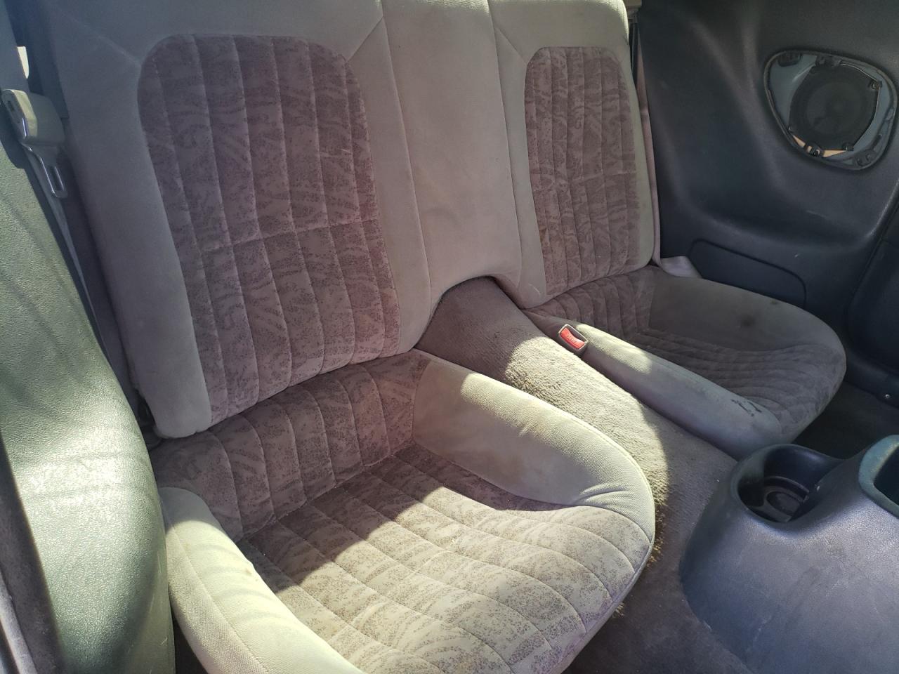 Photo 6 from auction – 2000 CHEVROLET CAMARO with VIN 2G1FP22K9Y2157187