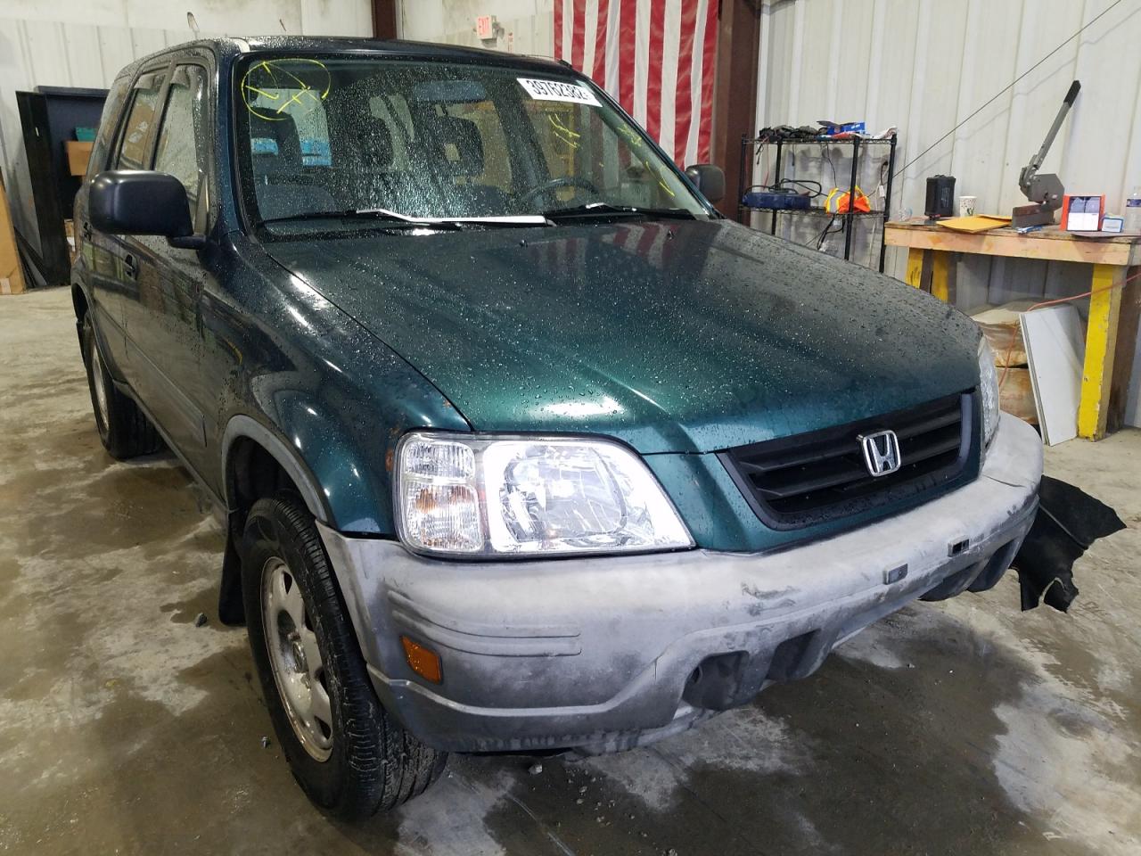 HONDA CR-V LX 1998 with VIN JHLRD1841WC083702 - Photo from auction