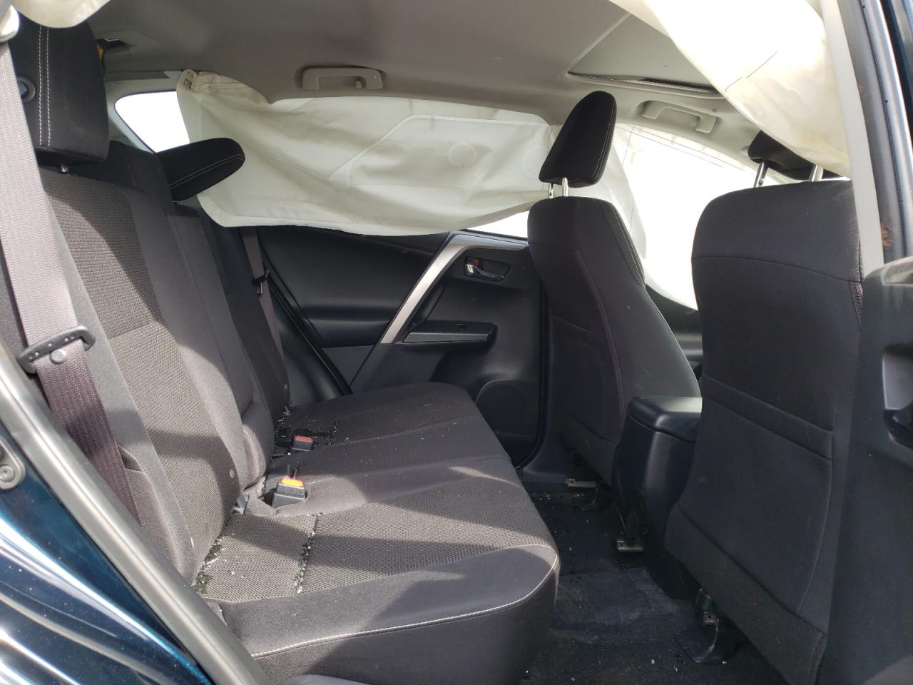 Photo 6 from auction – 2018 TOYOTA RAV4 ADVEN with VIN JTMRFREV4JJ230523