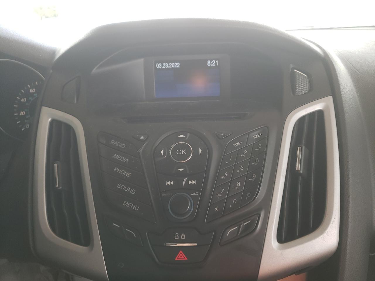 صورة رقم 9 من المزاد - 2014 FORD FOCUS SE مع VIN 1FADP3K20EL200353