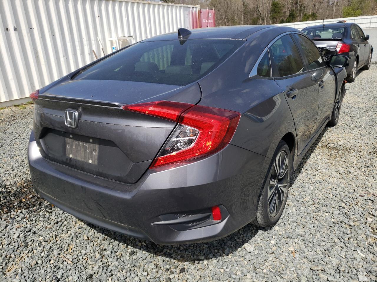 Photo 4 from auction – 2018 HONDA CIVIC EX with VIN JHMFC1F30JX025903
