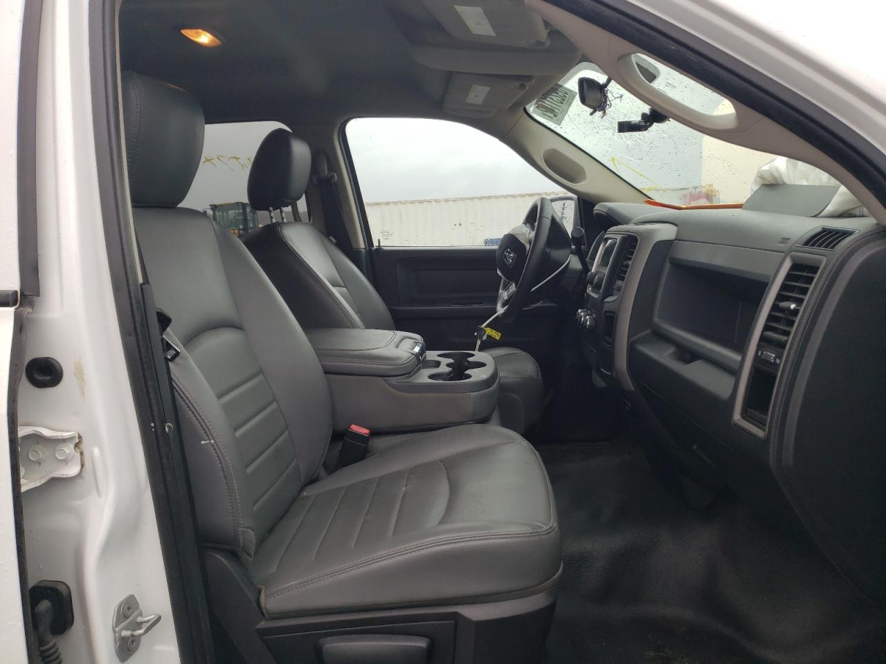 Photo 5 from auction – 2015 RAM 1500 ST with VIN 1C6RR6FT9FS518162