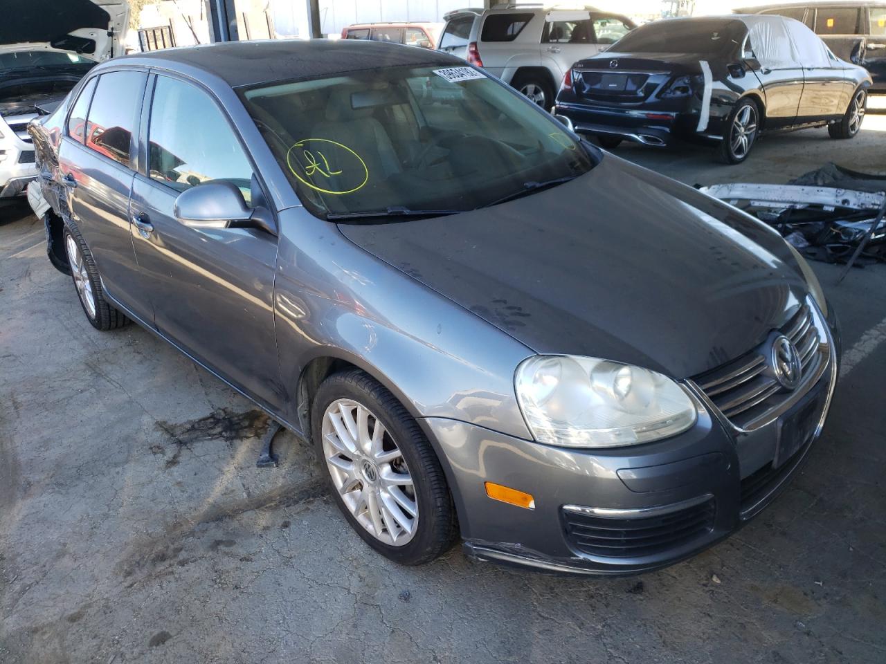 VOLKSWAGEN JETTA WOLF 2007 with VIN 3VWEG71K87M157354 - Photo from auction