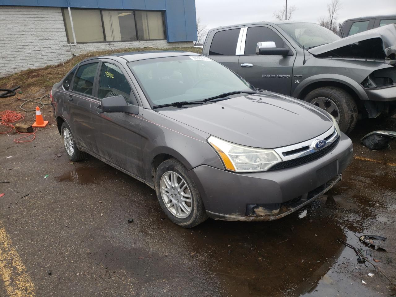 FORD FOCUS SE 2011 con VIN 1FAHP3FN2BW164326 - Foto de la subasta