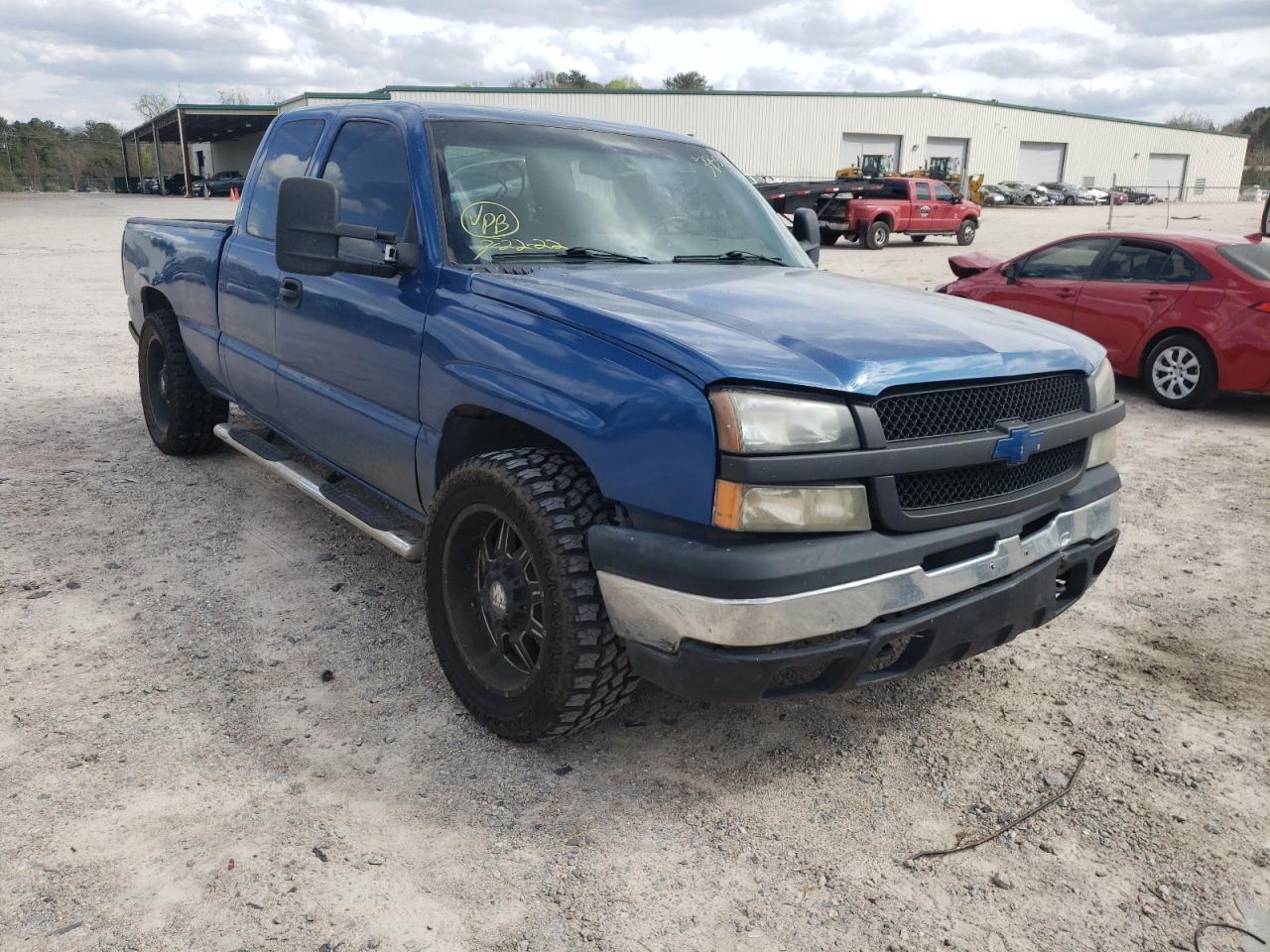 CHEVROLET SILVERADO 2004 with VIN 1GCEC19T04E389568 - Photo from auction
