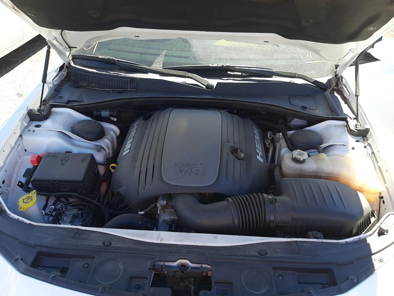 Photo 7 from auction – 2018 CHRYSLER 300 S with VIN 2C3CCABTXJH293408