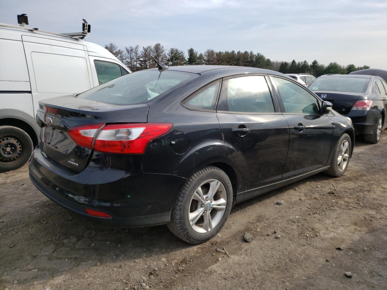 Photo 4 from auction – 2013 FORD FOCUS SE with VIN 1FADP3F26DL183227