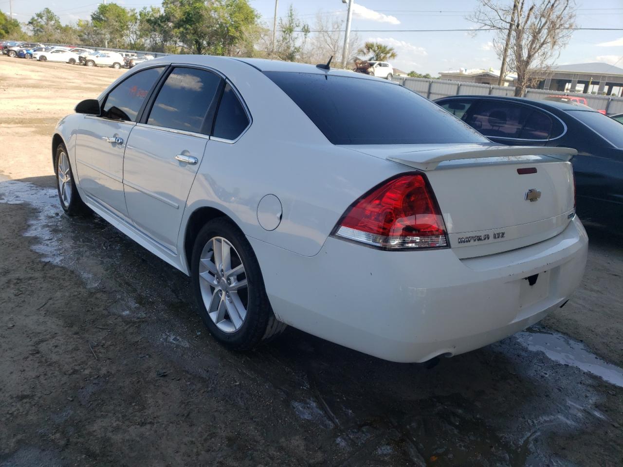 Photo 3 from auction – 2013 CHEVROLET IMPALA LTZ with VIN 2G1WC5E32D1210149