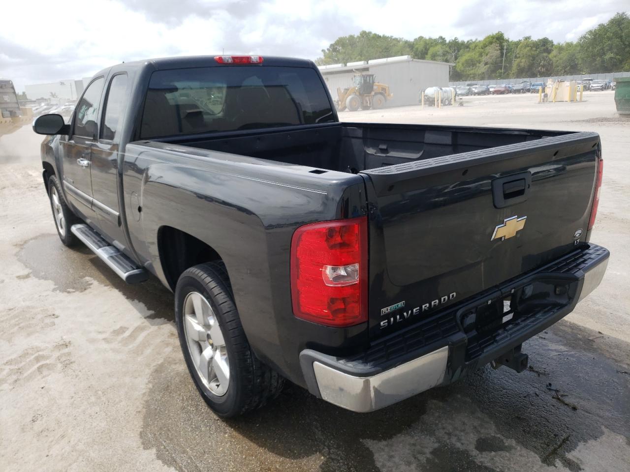 Photo 3 from auction – 2010 CHEVROLET SILVERADO with VIN 1GCSCSE05AZ288972