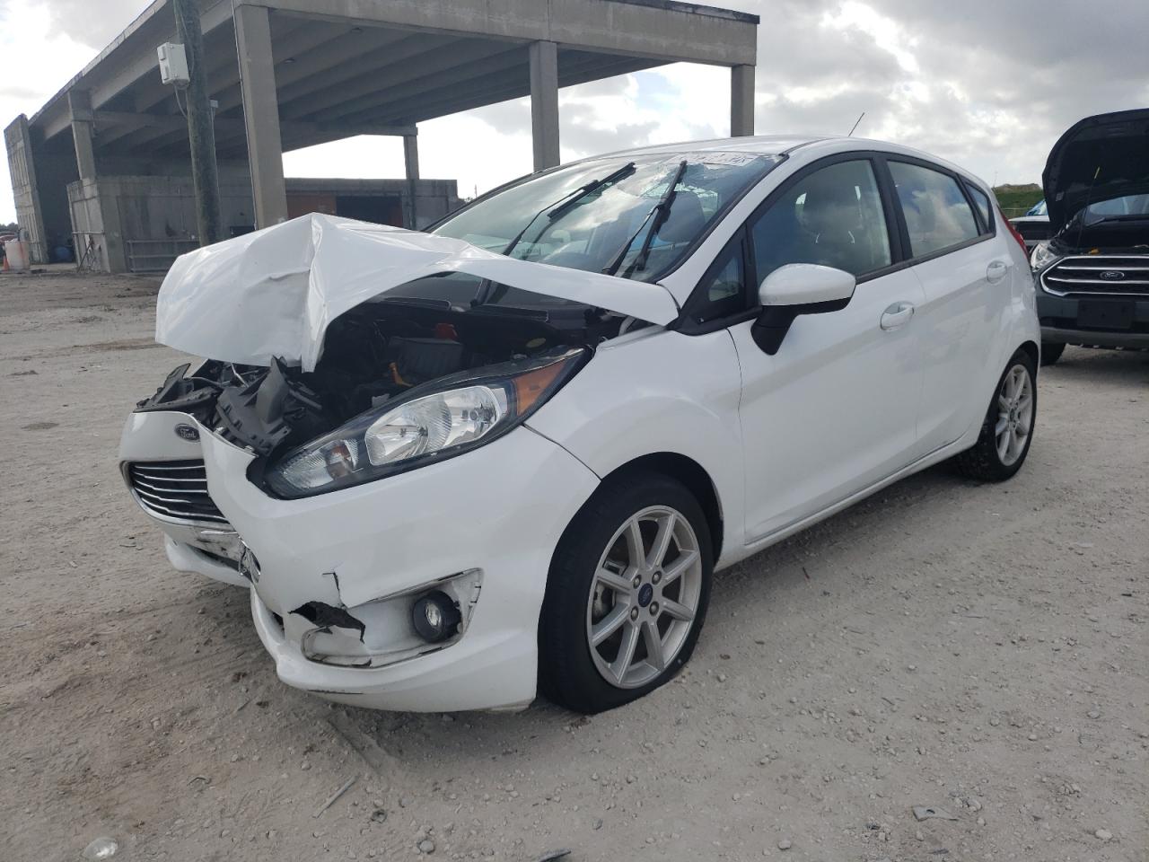 Photo 2 from auction – 2019 FORD FIESTA SE with VIN 3FADP4EJXKM138009