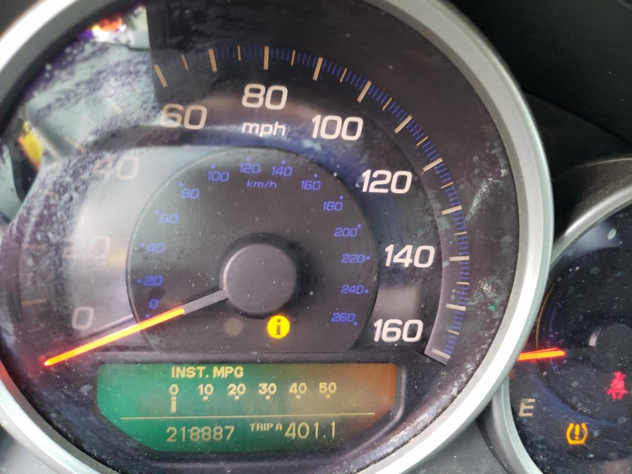 Photo 8 from auction – 2005 ACURA RL with VIN JH4KB16565C017367