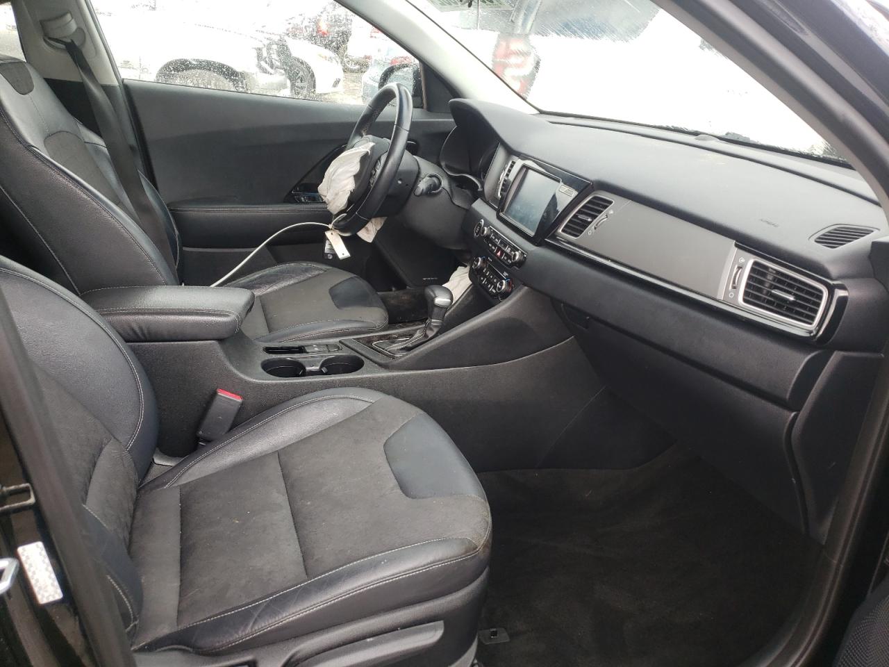 Photo 5 from auction – 2017 KIA NIRO EX with VIN KNDCC3LC2H5092920
