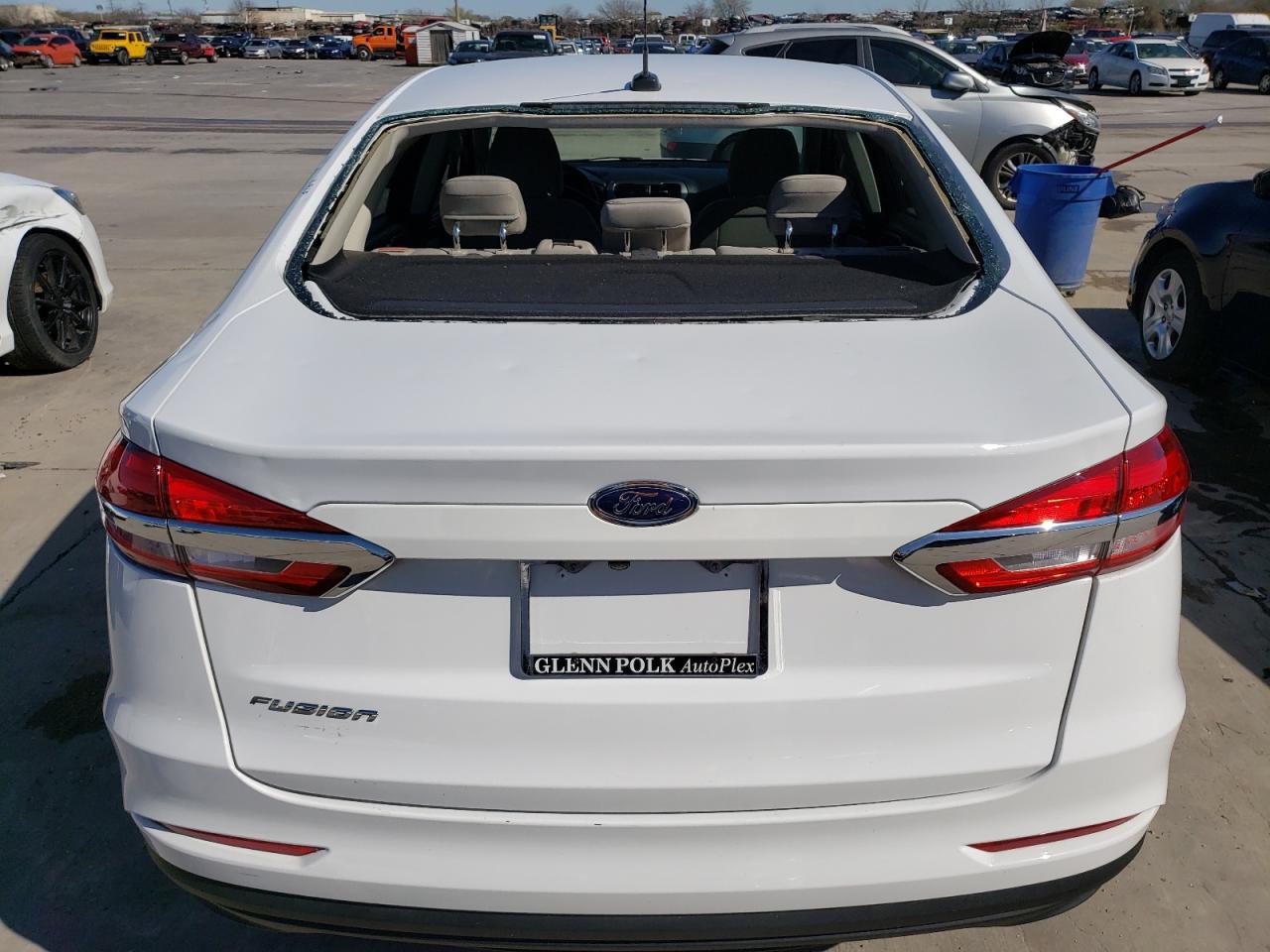 Photo 9 from auction – 2019 FORD FUSION S with VIN 3FA6P0G78KR183276