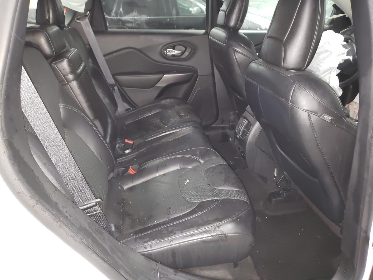 Photo 6 from auction – 2019 JEEP CHEROKEE L with VIN 1C4PJMDX7KD276455
