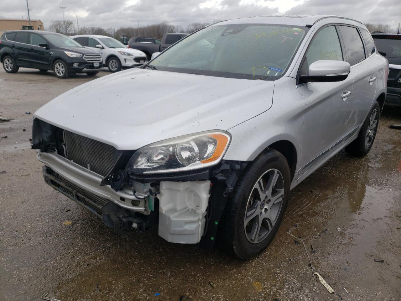 Photo 2 from auction – 2015 VOLVO XC60 T6 PR with VIN YV4902RB0F2623328