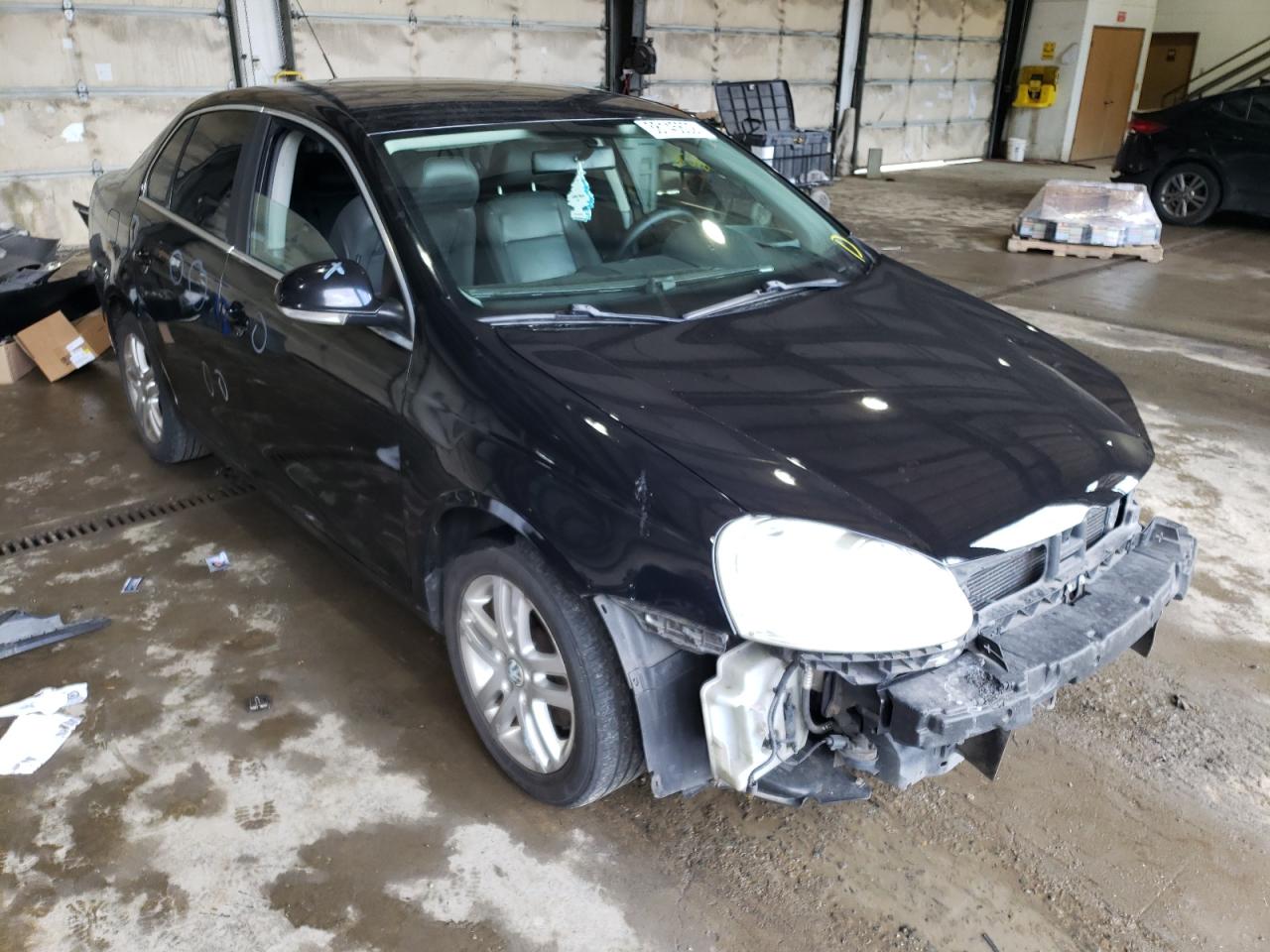 Photo 1 from auction – 2007 VOLKSWAGEN JETTA WOLF with VIN 3VWEG71K57M114140