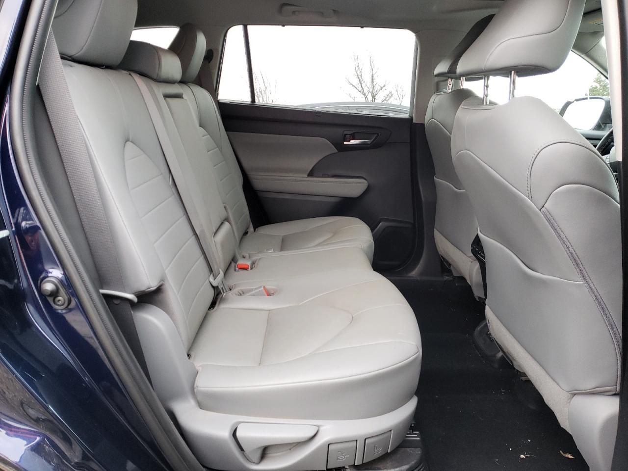 Photo 6 from auction – 2020 TOYOTA HIGHLANDER with VIN 5TDGBRCH1LS505268