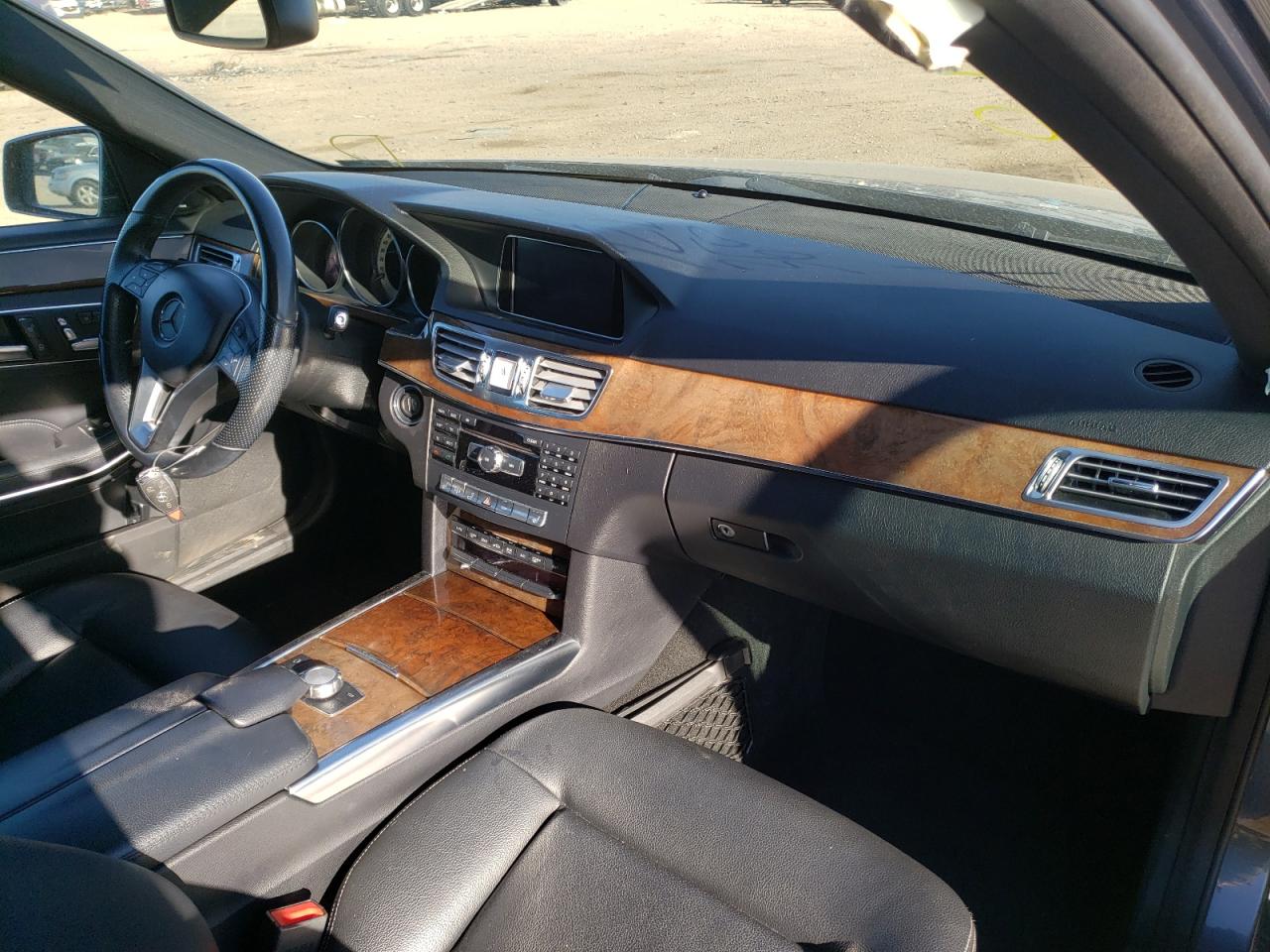 Photo 9 from auction – 2014 MERCEDES-BENZ E 350 with VIN WDDHF5KB6EA853605
