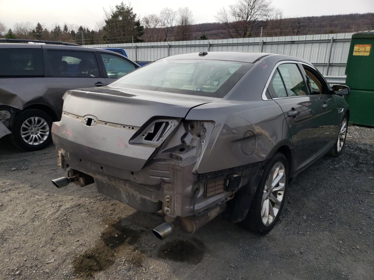 Zdjęcie 4 z aukcji – 2013 FORD TAURUS LIM z VIN 1FAHP2F9XDG184513