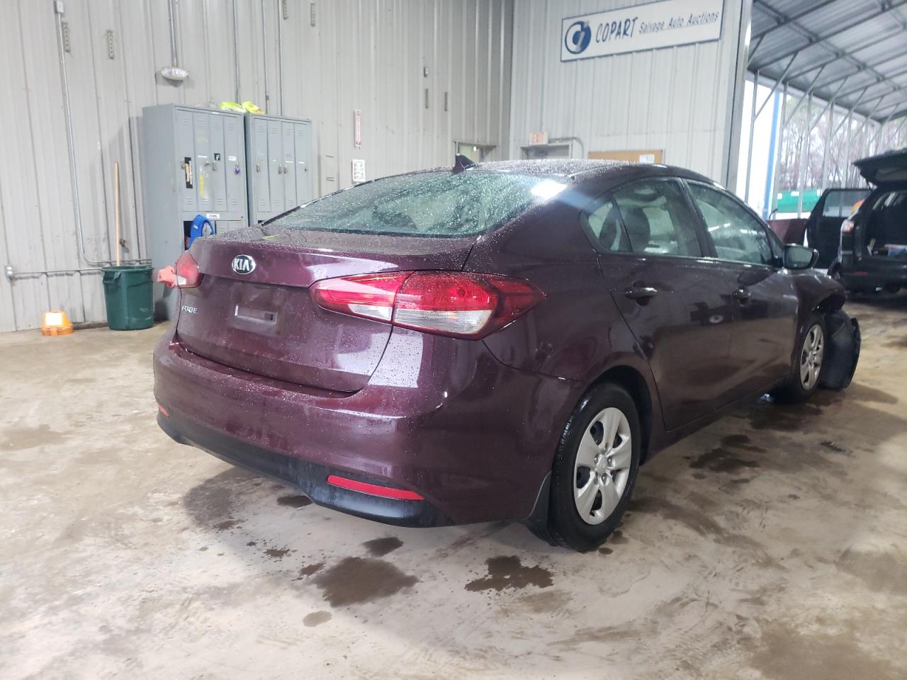Photo 4 from auction – 2018 KIA FORTE LX with VIN 3KPFK4A74JE206583